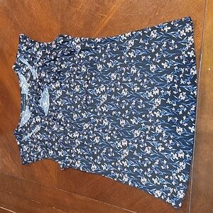 (J14) Attention size Small woman top